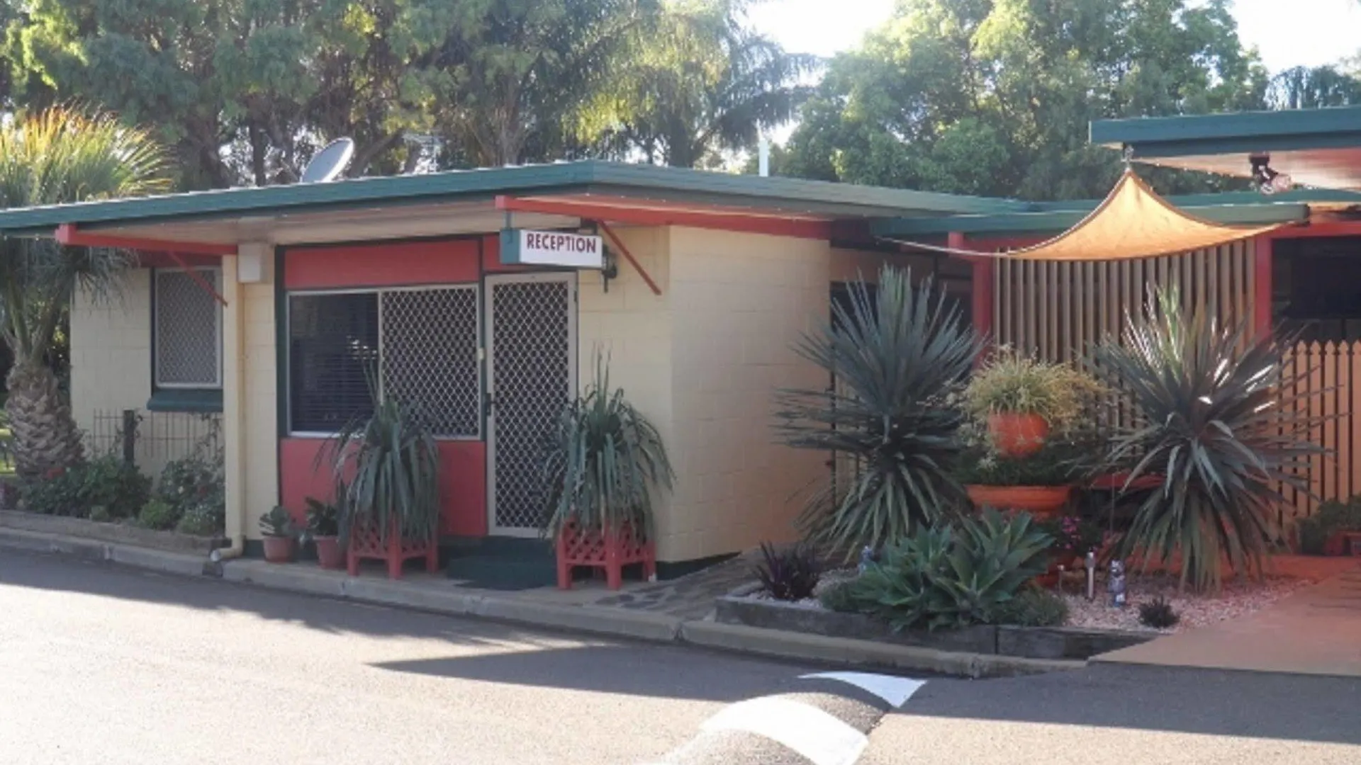 Oakey Motel 3*,